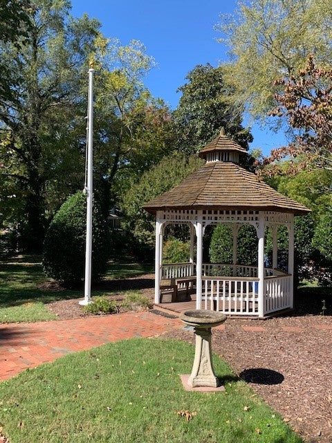 Commercial Internal Fiberglass Flagpole - Gates Flag & Banner