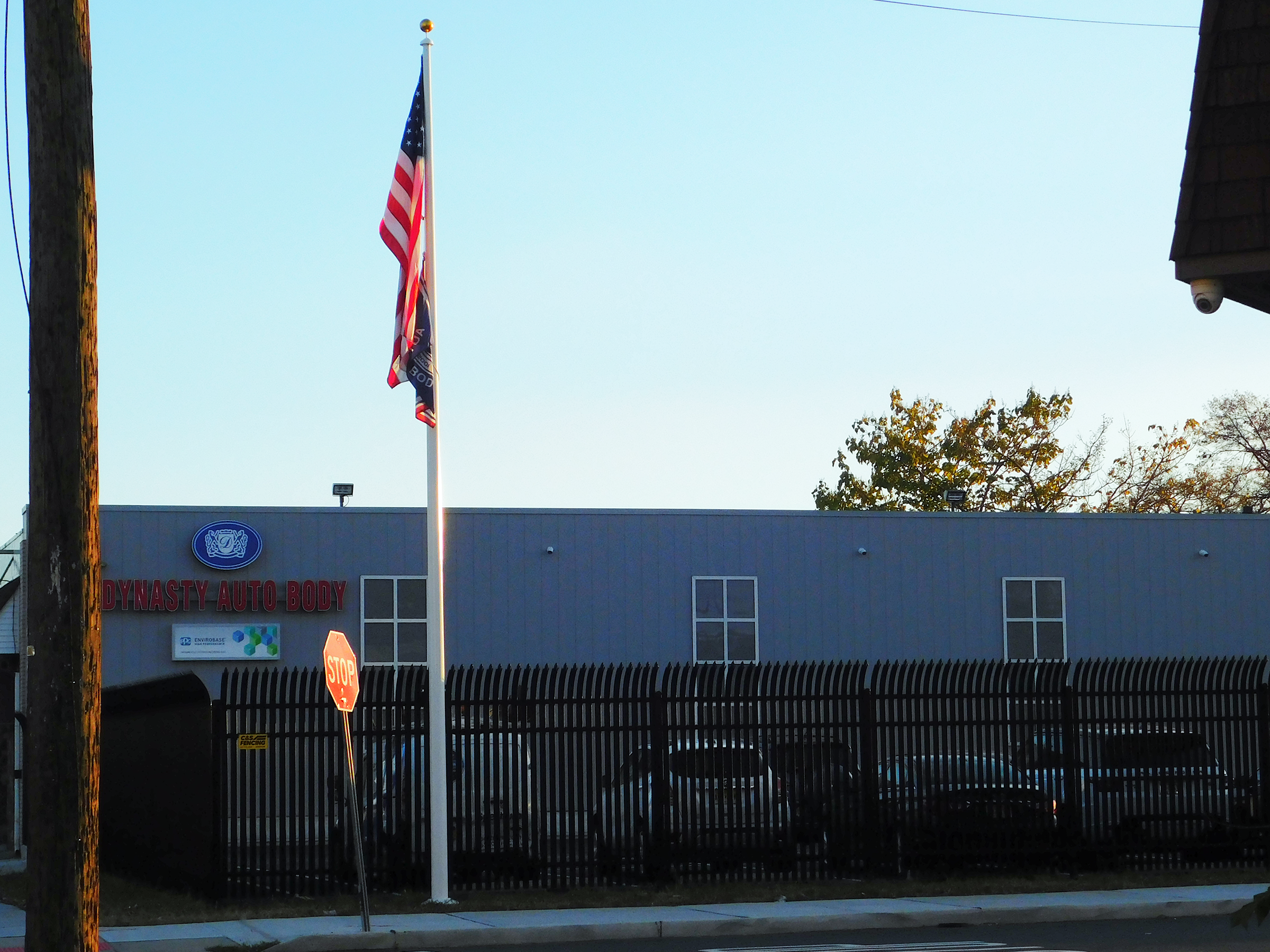 Commercial Internal Fiberglass Flagpole - Gates Flag & Banner