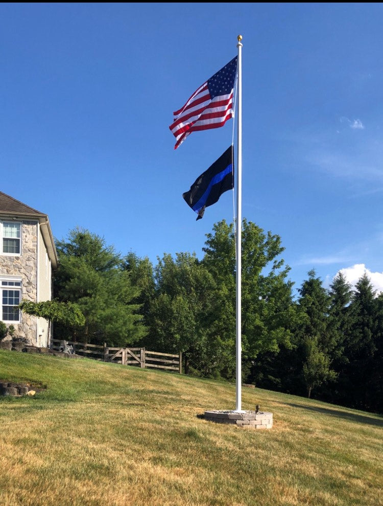 Residential Fiberglass Flagpole - Gates Flag & Banner