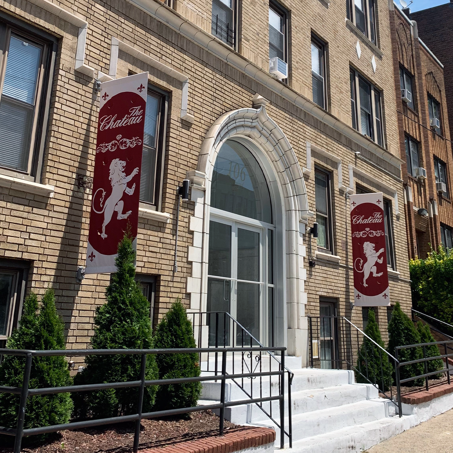 Custom Avenue Lightpole Banners - Gates Flag & Banner 